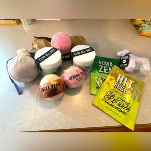 NEW Assorted LUSH & VS face masks and bath bombs⭐️
